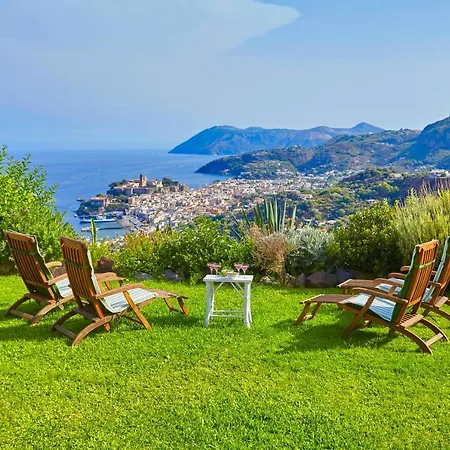 Villa Casa Nostra, Stunning, Elegant In With Pool