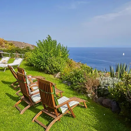 Casa Nostra, Stunning, Elegant In With Pool Villa *