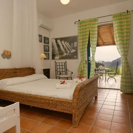 Casa Nostra, Stunning, Elegant In With Pool Villa Lipari (Isola Lipari)