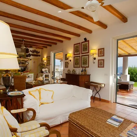 Villa Casa Nostra, Stunning, Elegant In With Pool *