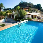 Casa Nostra, Stunning, Elegant In With Pool * Lipari (Isola Lipari)