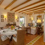 Casa Nostra, Stunning, Elegant In With Pool